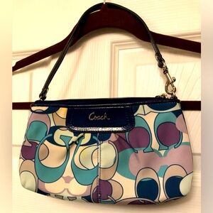 COACH  - YTK Vintage Ashley scarf print satin with patent leather trim Wristlet